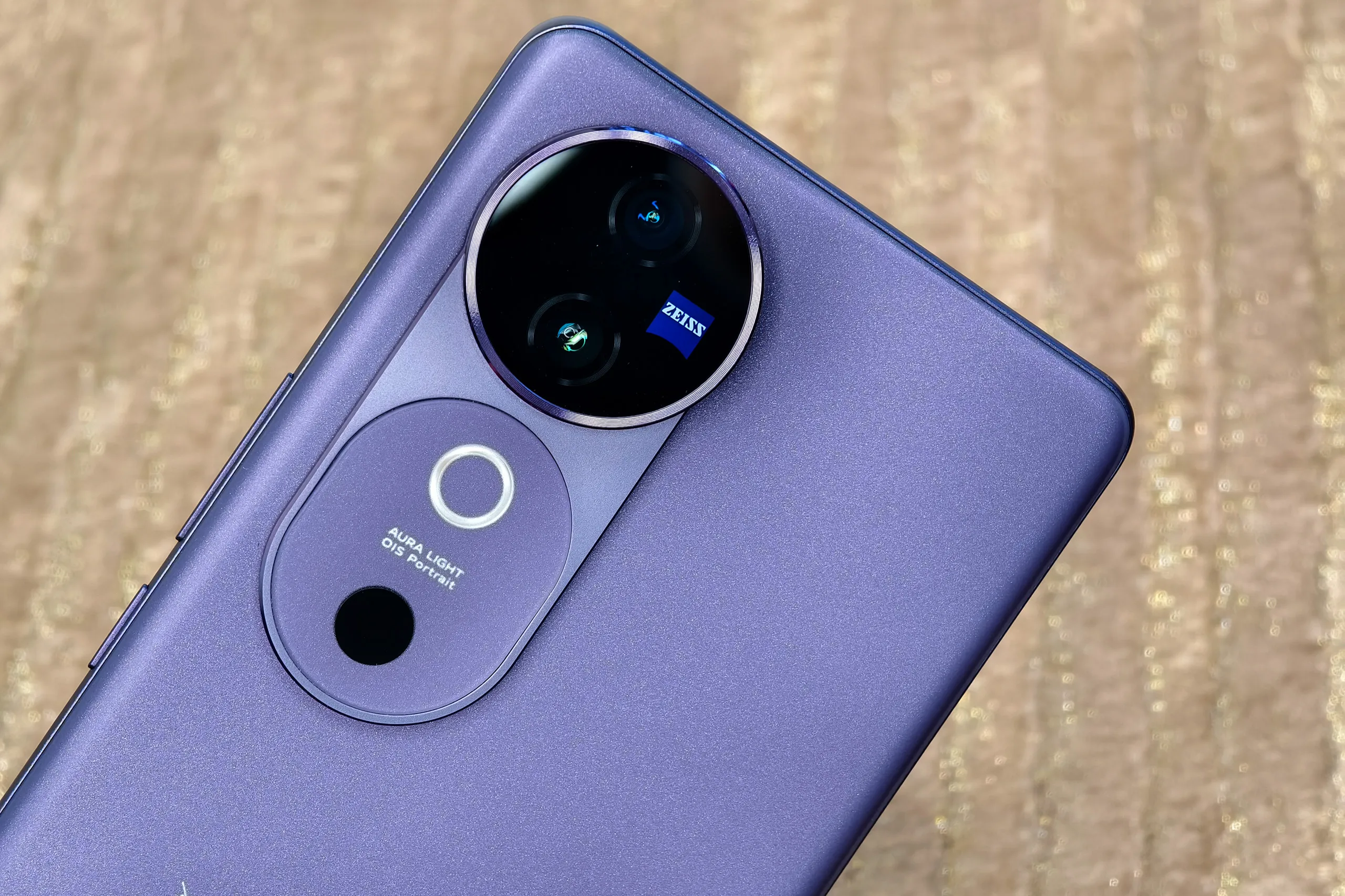 vivo v40 purple product shot JW AP5